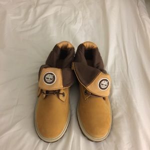 Boys Timberland boots